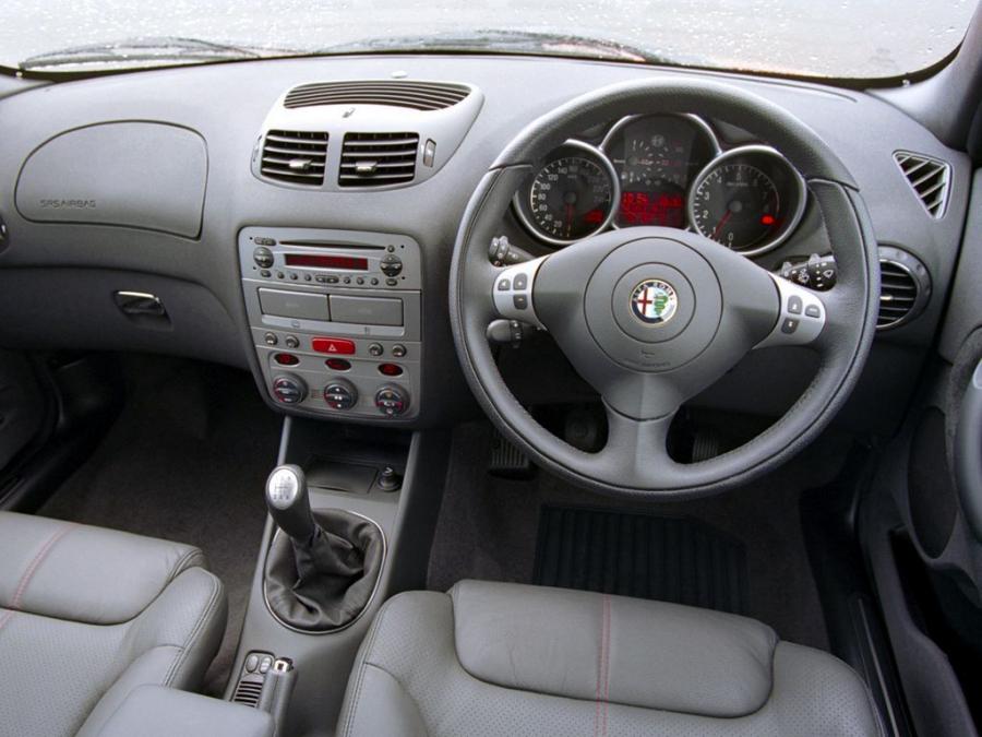 Торпедо Alfa Romeo 147 Ti (937A) 2003 года  (AU) (фото 3 из 6)